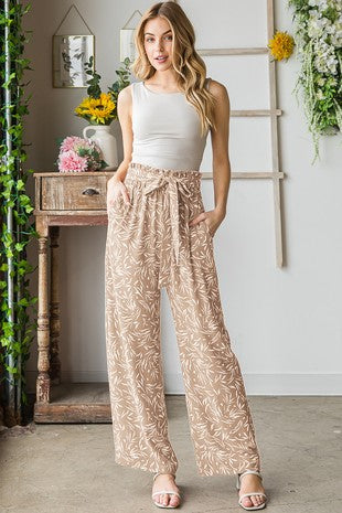 Summer Lovin' Pleated Pants