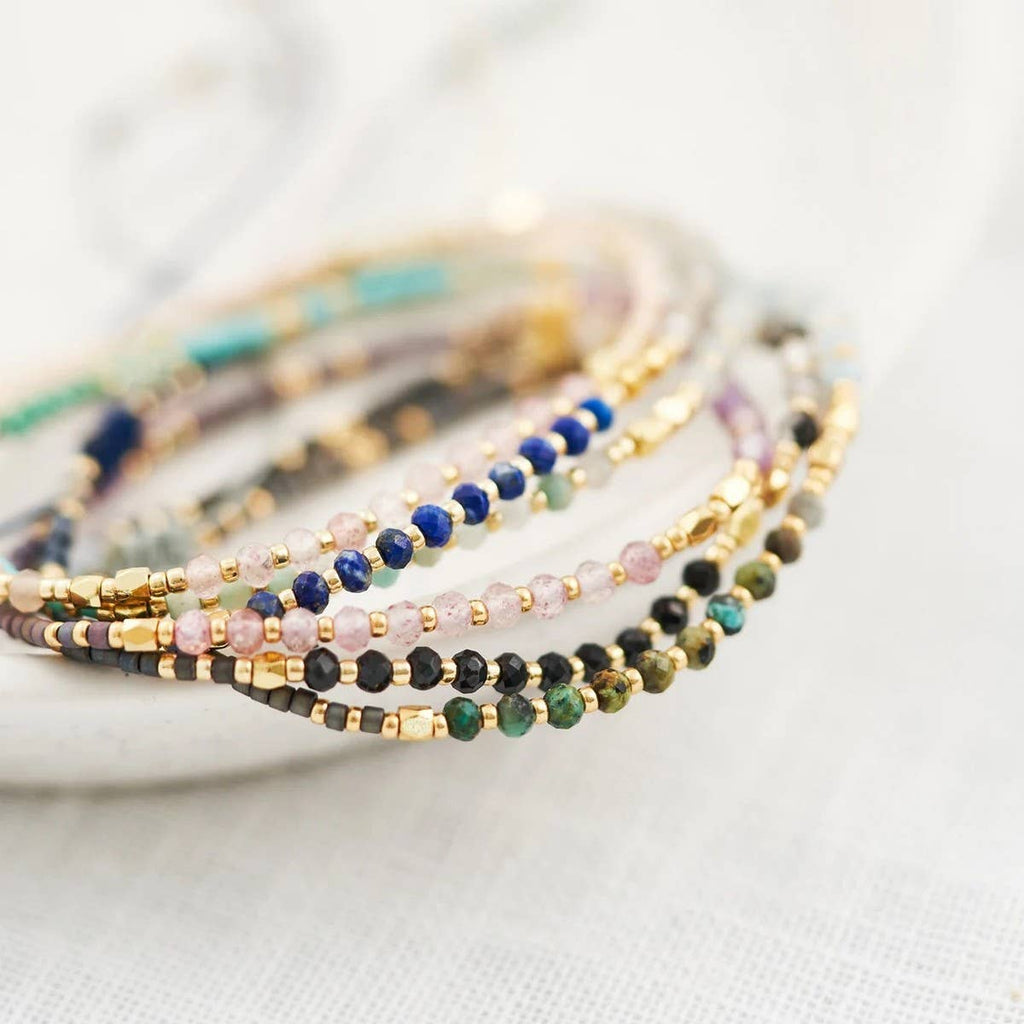 Tiny stone adjustable bracelet