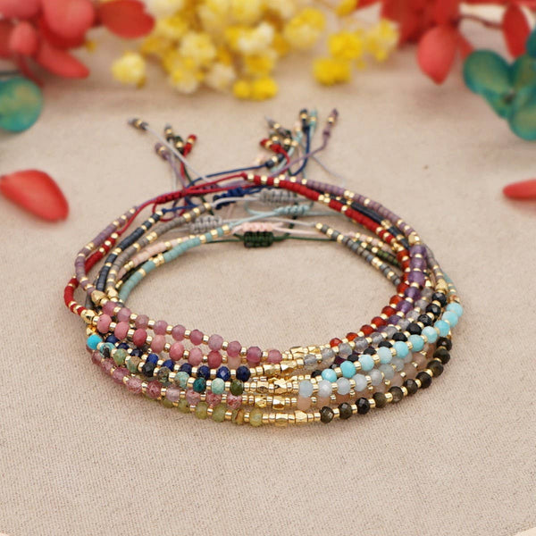 Tiny stone adjustable bracelet