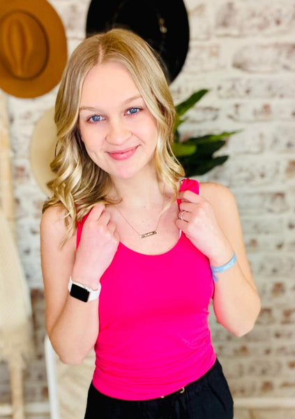 Woman wearing Fuchsia Pink Tank Top 